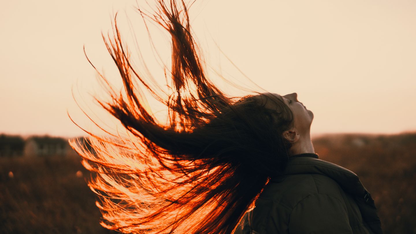Hydrating hair mask: bring your hair back to life